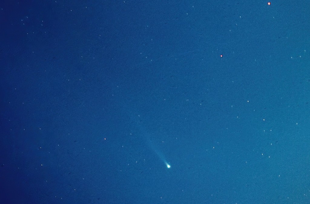комета C/2023 P1 (Нишимура) перед рассветом 
