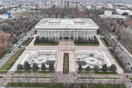парламент Киргизии