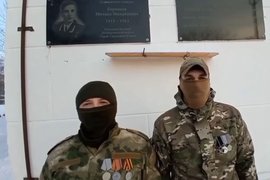 Бойцы СВО, обвинившие директора школы в Омске в отказе установить мемориальную доску