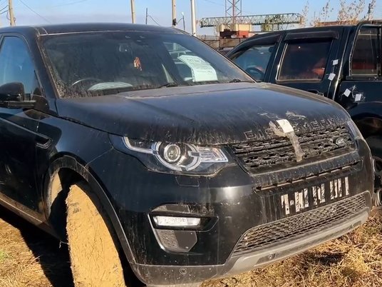 Угнанный в Великобритании Land Rover Discovery Sport в Иркутской области