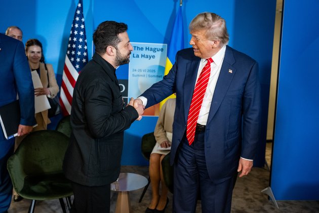 Президента Украины и США Владимир Зеленский и Дональд Трамп