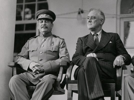 Советский лидер Иосиф Сталин и президент США Франклин Делано Рузвельт