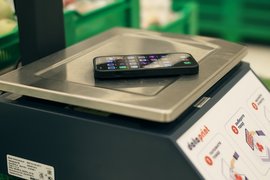 Телефон на весах