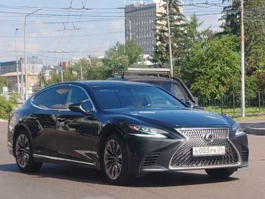 Lexus LS 500 в Красноярске