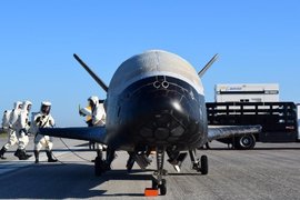 Космический самолет X-37B армии США