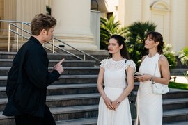 кадр из сериала «1000 нет и одно да»