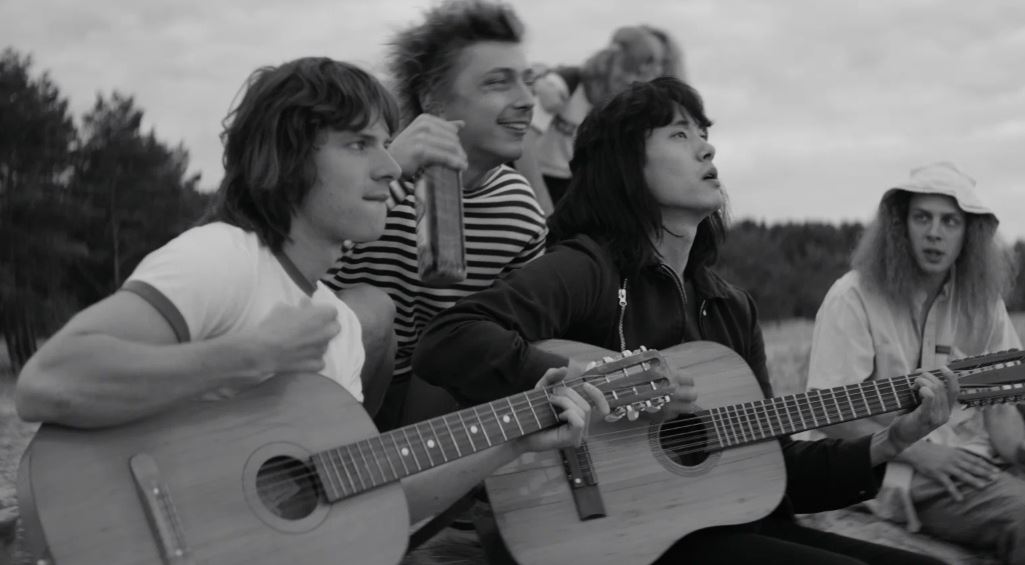 Кадр из фильма «Лето» Кадр из фильма «Лето»