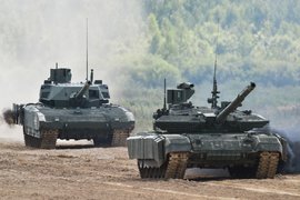 Танки Т-14 «Армата» и Т-90М «Прорыв»