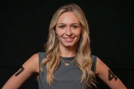 Гимнастка Дарья Нагорная в шоу «Титаны»