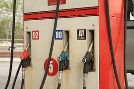 АЗС с заправочными пистолетами