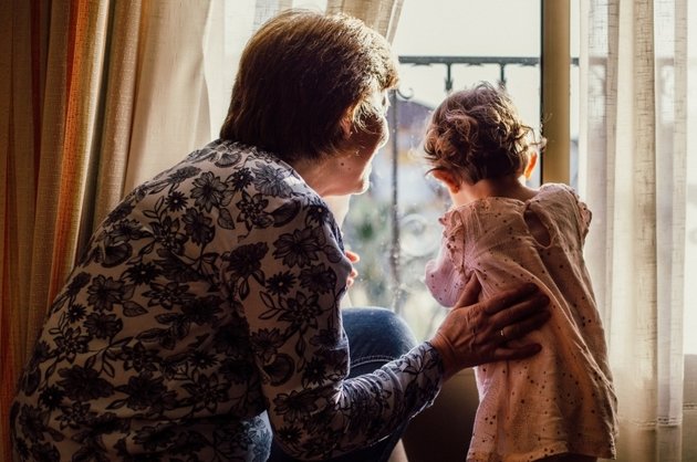 Бабушка и ребенок