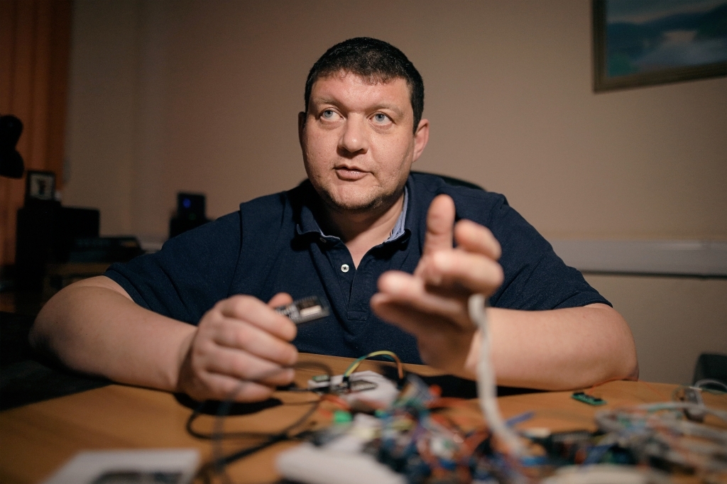 Юрий Сергеевич Майданов, доцент кафедры вычислительных систем СибГУТИ, к. т. н. сертифицированный преподаватель курса IoT от Samsung