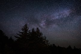 Звезды в ночном небе