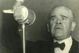 Актер Иван Москвин читает рассказ Антона Павловича Чехова «Злоумышленник» в первой звуковой телепередаче в СССР