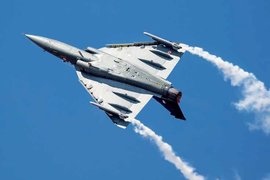 Индийский легкий многоцелевой истребитель Tejas