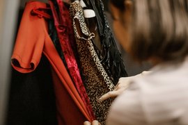 Надевать красную одежду 29 ноября запрещено