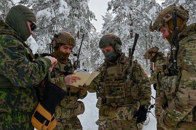 Военнослужащие НАТО