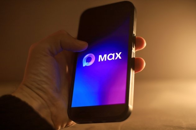 Мессенджер Max
