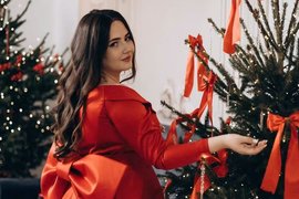 Красное платье для встречи 2026 года Огненной Лошади