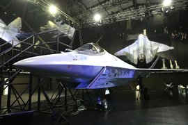 Легкий истребитель пятого поколения Су-75 Checkmate