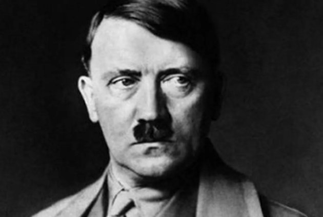 Адольф Гитлер
