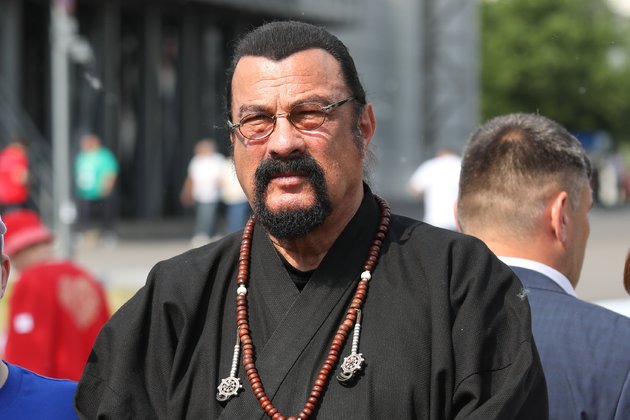 Стивен Сигал