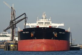 Нефтяной танкер