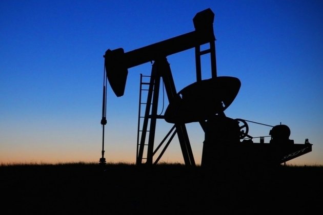 Нефть, станки-качалки
