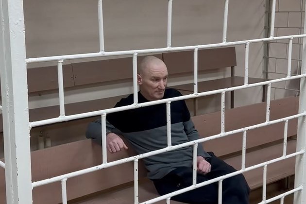 Житель деревни Ушканка, признанный виновным в жестоком убийстве девушки, в зале суда