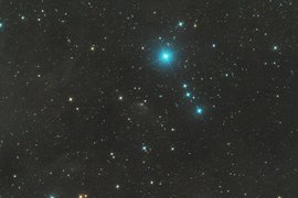 Комета 240P/NEAT и отколовшийся от нее фрагмент