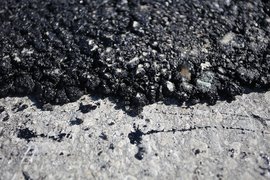 Асфальт на дороге