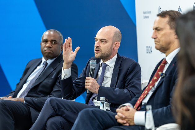 Глава МИД Франии Жан-Ноэль Барро на Мюнхенской конференции