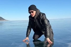 Shaman на льду Байкала