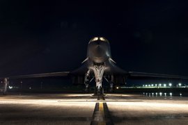 Армия США (бомбардировщик B-1 Lancer)