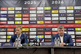 Главный тренер ХК «Сибирь» Ярослав Люзенков и генеральный директор ХК «Сибирь» Лев Крутохвостов