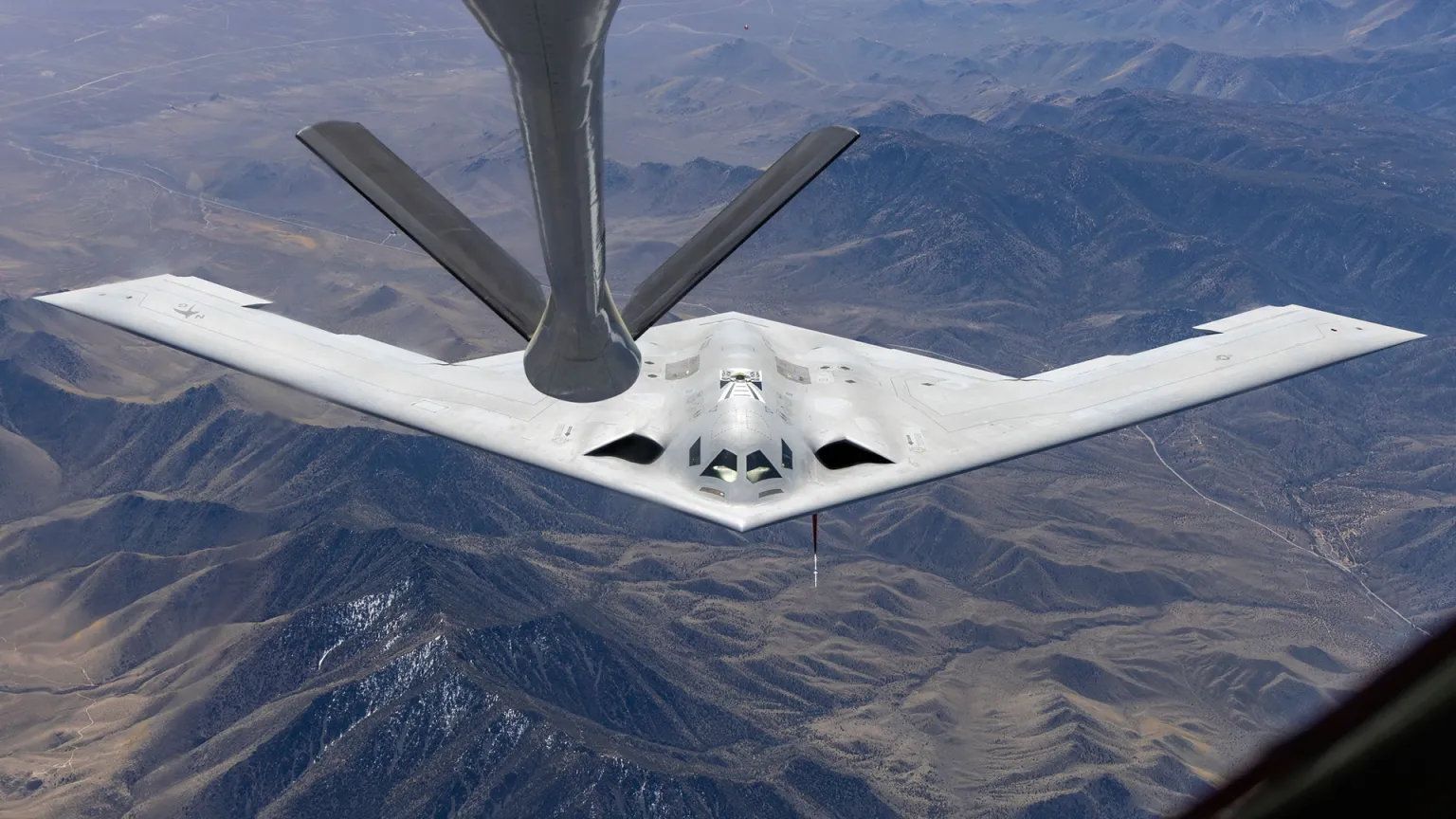Бомбардировщик B-21 Raider Бомбардировщик B-21 Raider