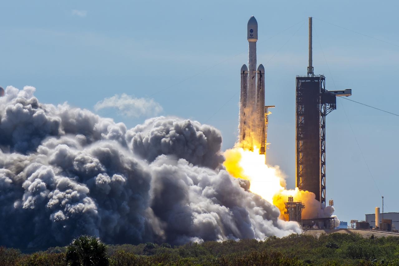 Сверхтяжелая ракета Falcon Heavy 