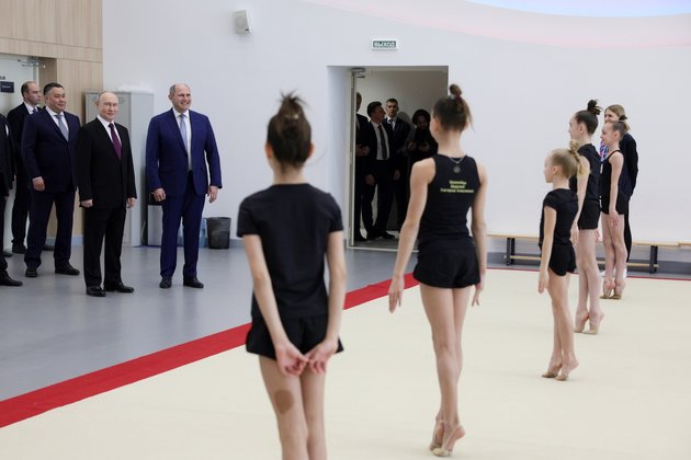 Президент России Владимир Путин в многофункциональной спортивной школе олимпийского резерва имени А.С.Рахлина.