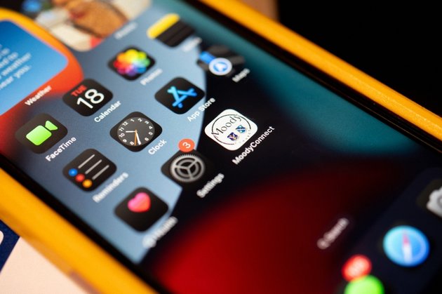 Смартфон iPhone