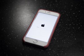 Смартфон iPhone