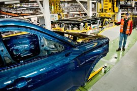 Установка панорамной крыши Lada Azimut
