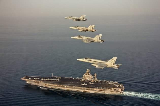 авианосец USS Abraham Lincoln