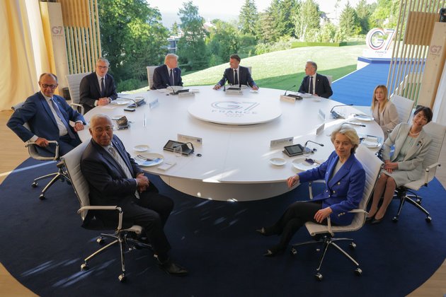 G7