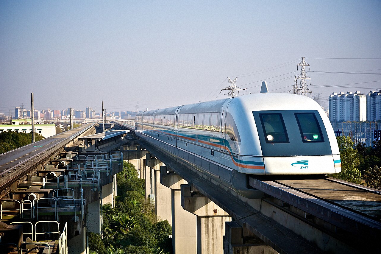 Shanghai Maglev на регулярном рейсе 
