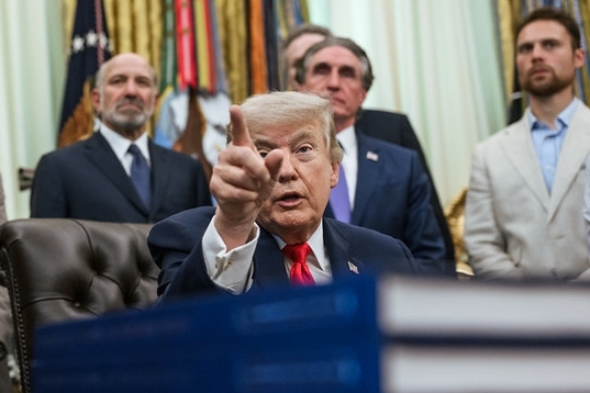 Трамп заявил о нежелании вести переговоры с Ираном