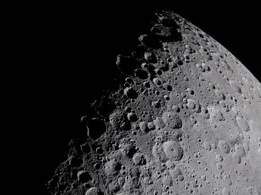 Лунная миссия NASA Artemis II (облет Луны)