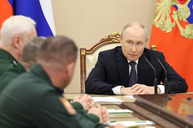 Путин провел кадровые перестановки в армии