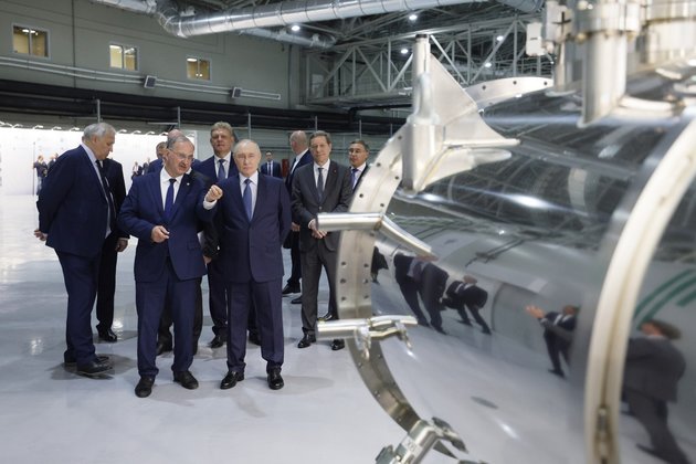 Путин открывает «Сибирский кольцевой источник фотонов»