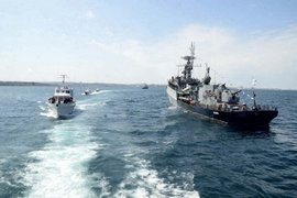 Армия России (Черноморский флот в Севастопольской бухте)