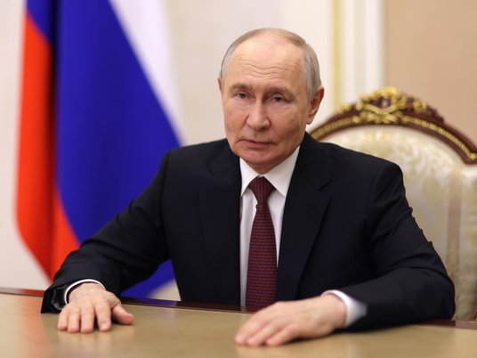 Путин назвал главное условие роста экономики